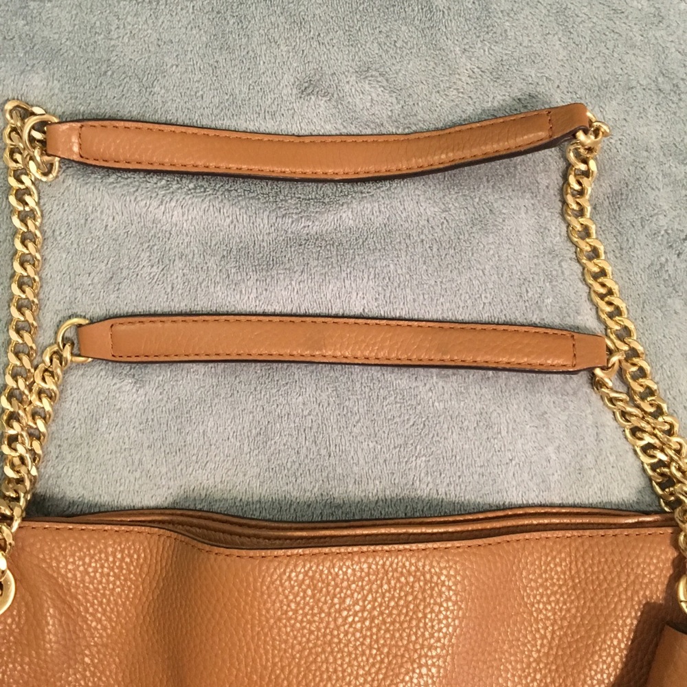 Michael MICHAEL KORS Whipped Chelsea Shoulder Bag - Picture 5 of 9